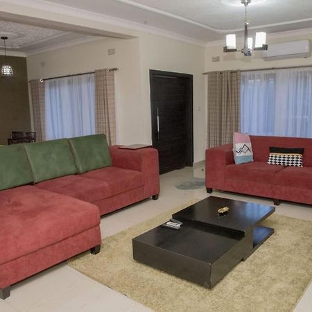 Royal Suites Apartments Lusaka Dış mekan fotoğraf