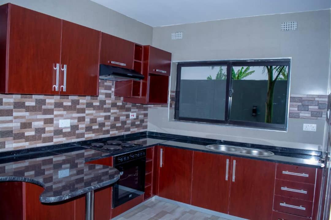 Royal Suites Apartments Lusaka Dış mekan fotoğraf