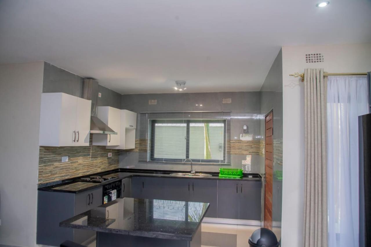 Royal Suites Apartments Lusaka Dış mekan fotoğraf