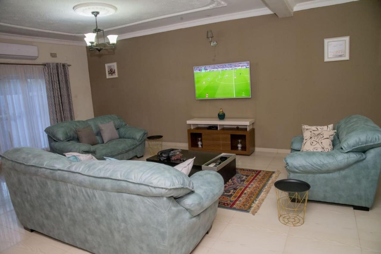 Royal Suites Apartments Lusaka Dış mekan fotoğraf